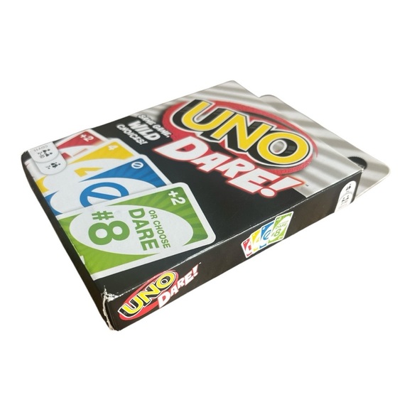 Mattel UNO Dare! Card Game - Red, Blue, Green - Picture 3 of 3